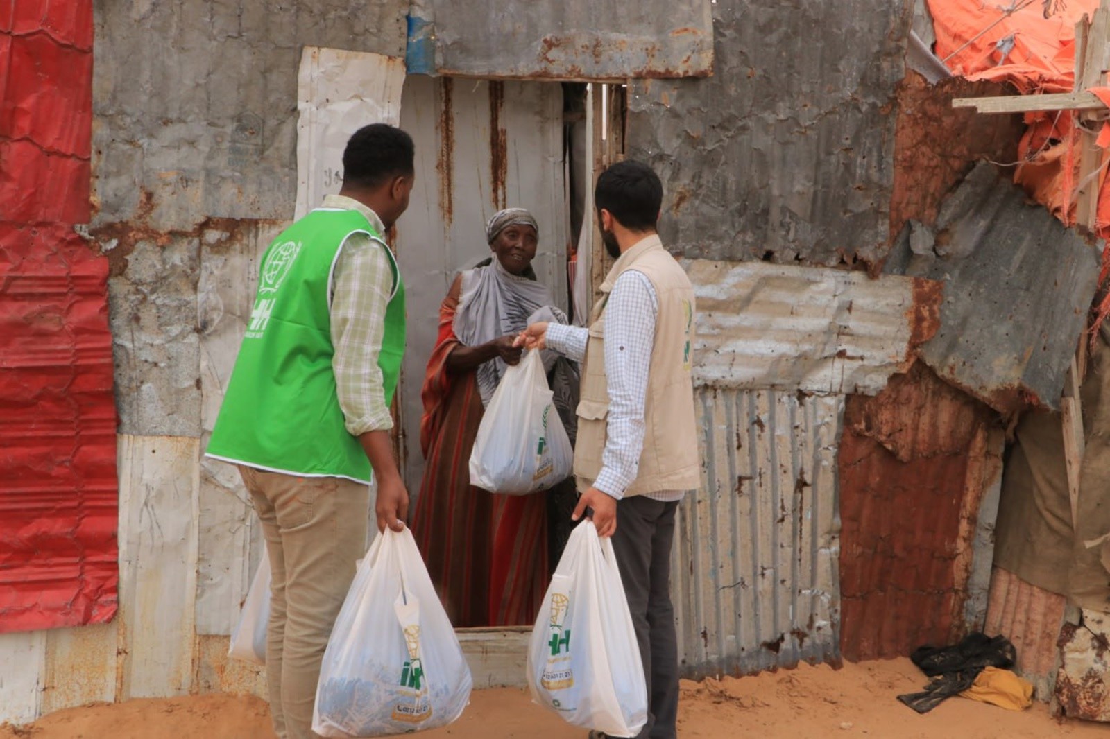İHH 3 milyona yakın kişiye kurban eti ulaştırdı