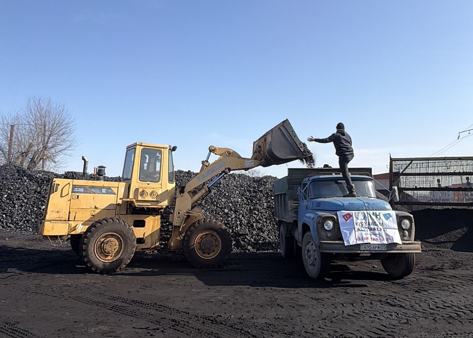 İHH, Kırgızistan ve Kazakistan’da 480 ton kömür dağıttı