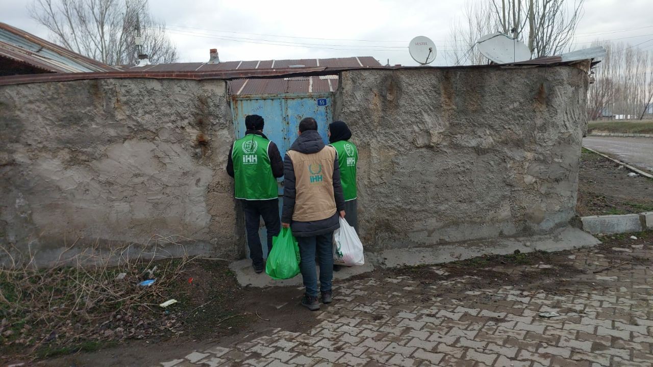 İHH Ramazan’da 4 milyon 744 bin kişiye ulaştı