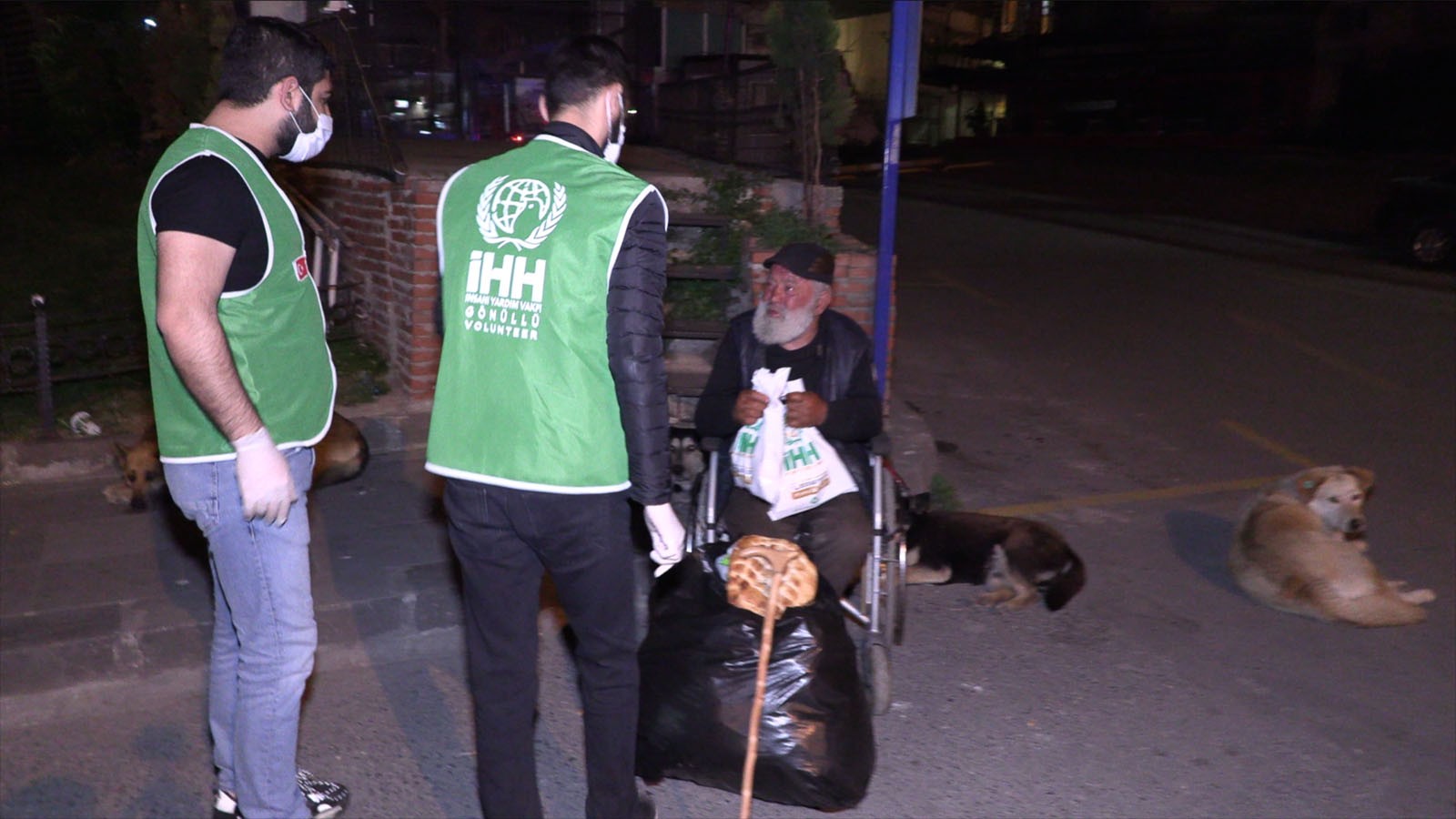 İHH, Ramazan'da evsizleri unutmadı