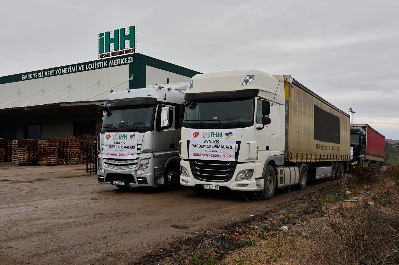 İHH savaş mağduru Ukraynalılara 4 tır yardım gönderiyor
