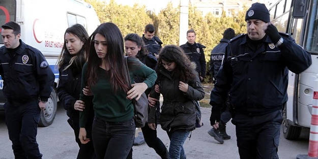 İHH standına saldıran zorbalar gözaltında