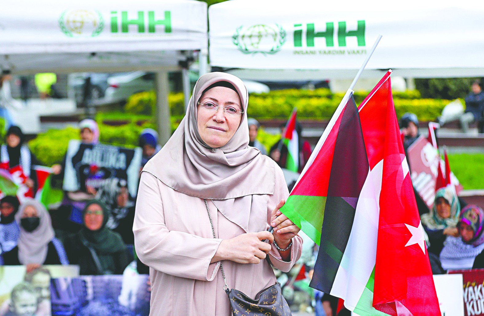 İHH tarafından başlatılan oturma eylemi 10’uncu gününde