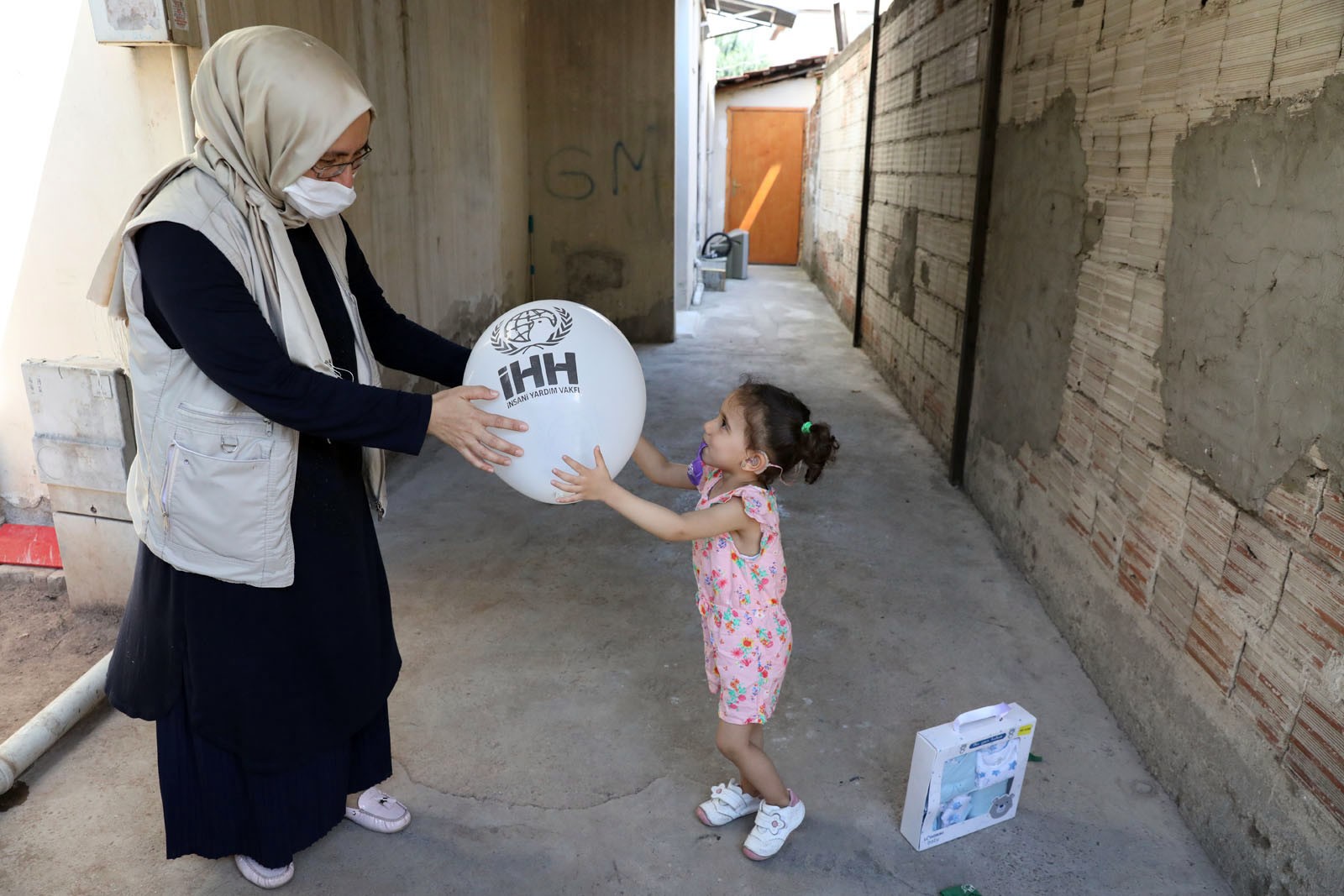 İHH’dan 184 bin yetime bayramlık