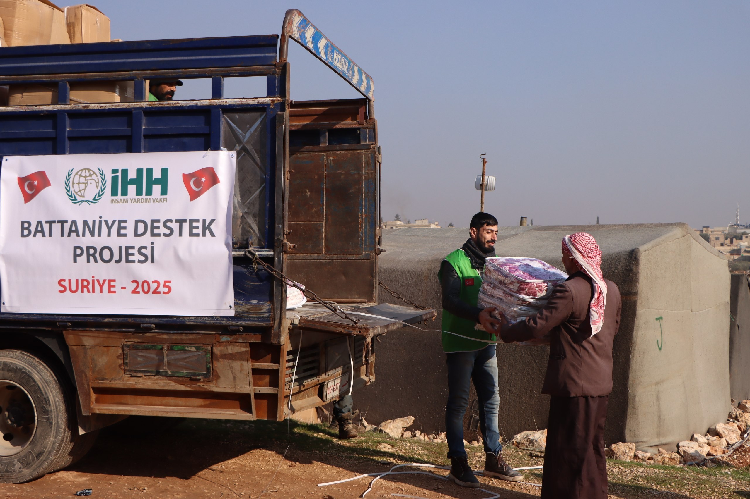 İHH'dan 2025'te Suriye’ye 972 tır yardım malzemesi