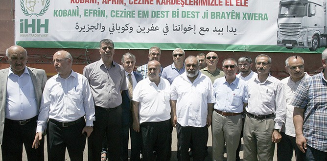 İHH’dan 27 TIR dolusu yardım