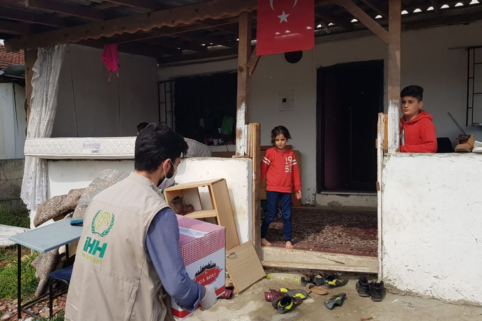 İHH’dan 44 bin kişiye yardım