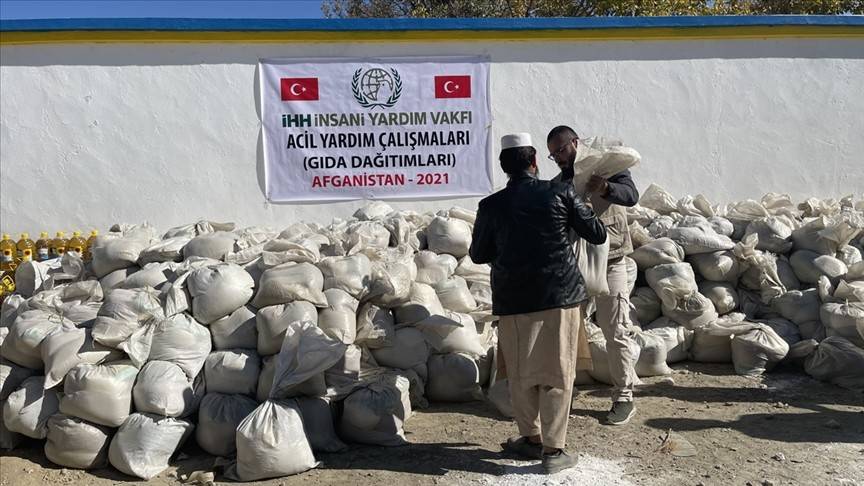 İHH’dan, 750 Afgan aileye gıda kolisi ve kumanya