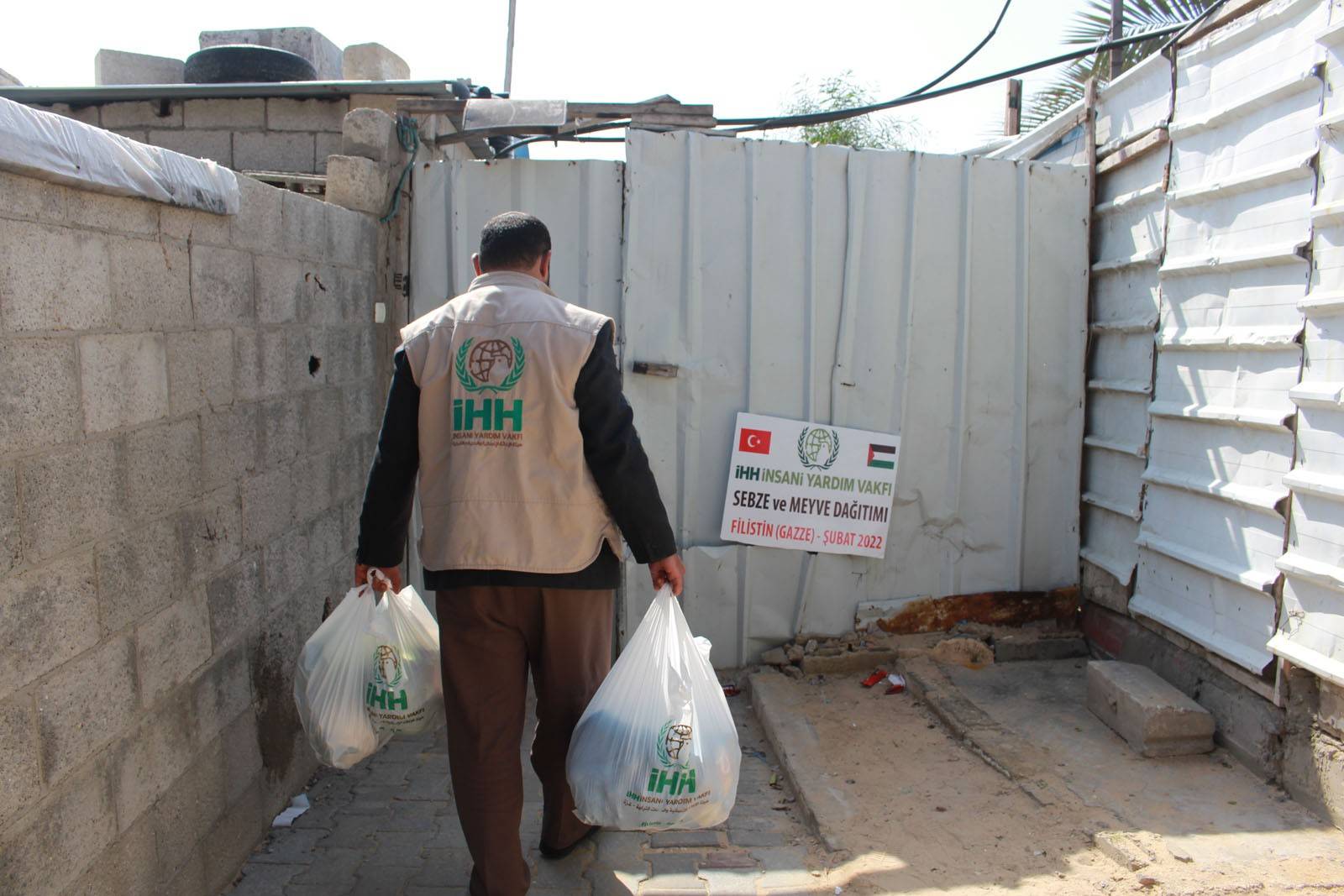 İHH’dan Gazze’deki 10 hastaneye destek