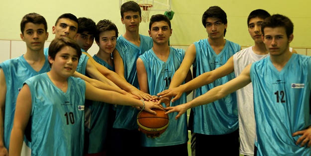 İhlas Koleji haftayı galibiyetle kapattı