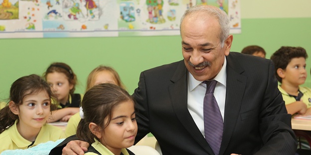 İhlas Koleji öğretmeni Fransa'da çocuklarla buluşacak