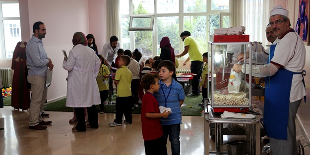 İhlas Koleji sınıfları uyum haftasında doldu