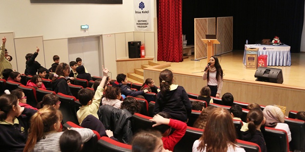 İhlas Koleji'nde geri dönüşüme destek etkinliği düzenlendi