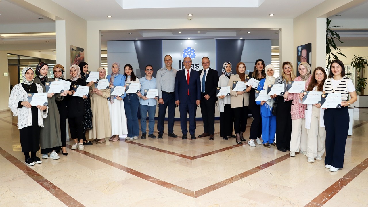 İhlas Kolejinde STEM Rüzgârı! STEM Proje Ekibi Geleceğin Bilim İnsanlarını Yetiştirmek İçin Hazır