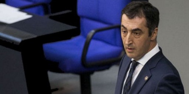 İhraç edilen Cem Özdemir'den ilk açıklama
