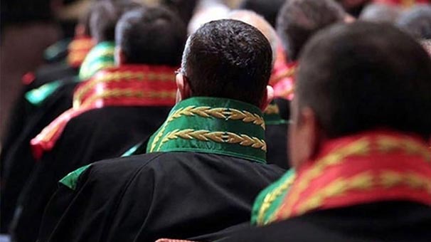 İhraç edilen hakim ve 5 FETÖ'cü Yunanistan'a kaçarken enselendi