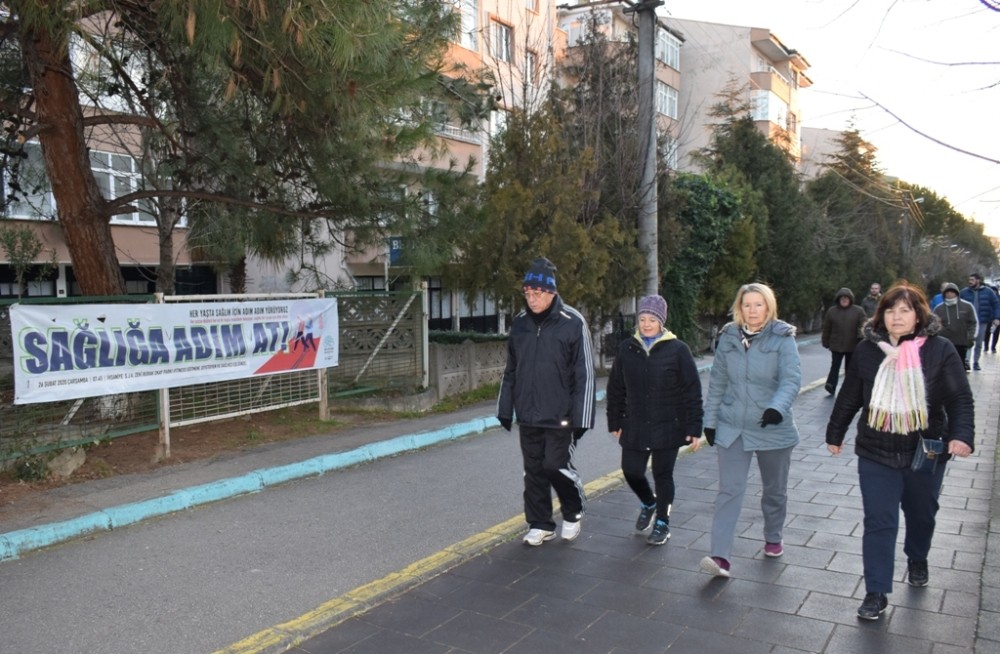 İhsaniye’de sağlık yürüyüşü 