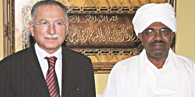 İhsanoğlu, Bay Kılıçdaroğlu’nun “katil” dediği adamla omuz omuza!