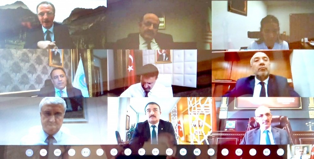 İhtisaslaşan üniversitelerin rektörleri YÖK Başkanı Saraç’ın başkanlığında toplandı 