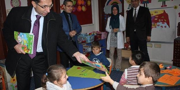 İhtiyaç sahibi okula 'kardeş okul eli'