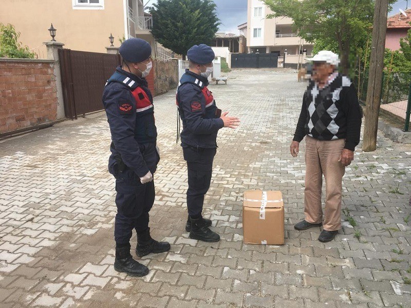 İhtiyaç sahiplerine gıda yardımı 