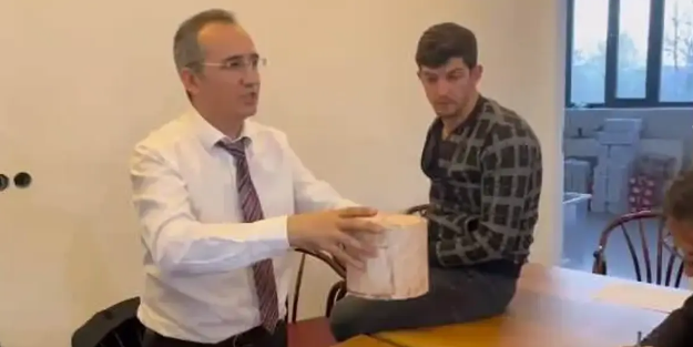 İki aday eşit oy alınca kazanan bakın nasıl belirlendi