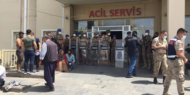 İki aile arasında silahlı kavga: Ölüler ve yaralılar var