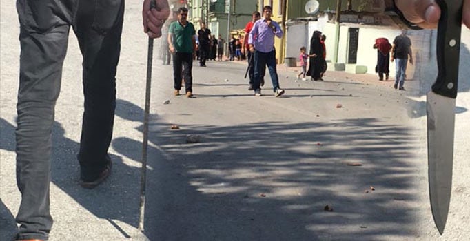 İki aile arasında taş, sopa, bıçak ve silahlı kavga