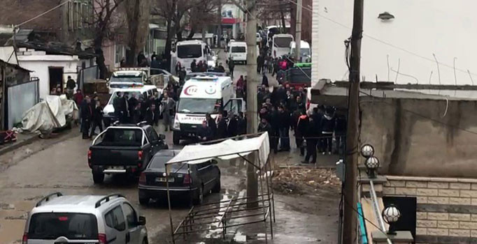 İki aile sokak ortasında çatıştı: 4 ölü, 5 yaralı