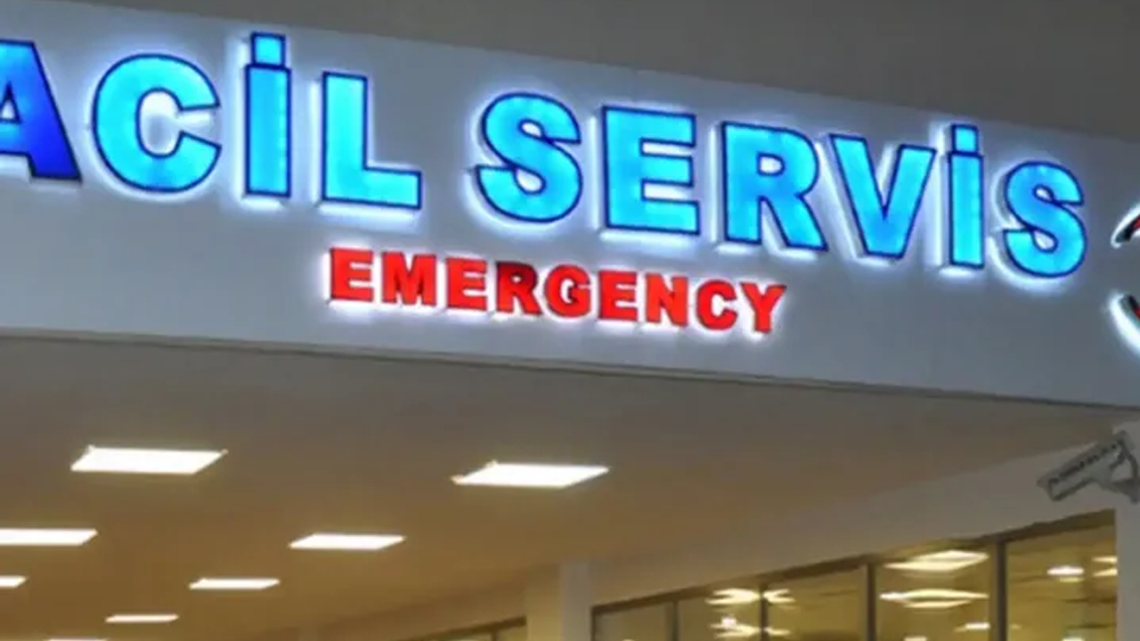 İki araç kafa kafaya çarpıştı: 7 yaralı