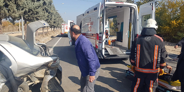 İki aracın karıştığı kazada: 2 kişi yaralandı