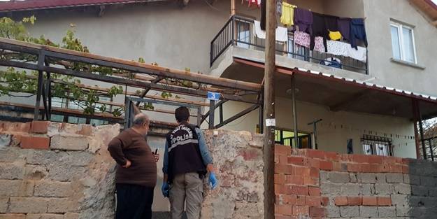 İki aylık bebek yatağında ölü bulundu