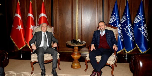 İki büyükşehir belediye başkan adayı buluştu