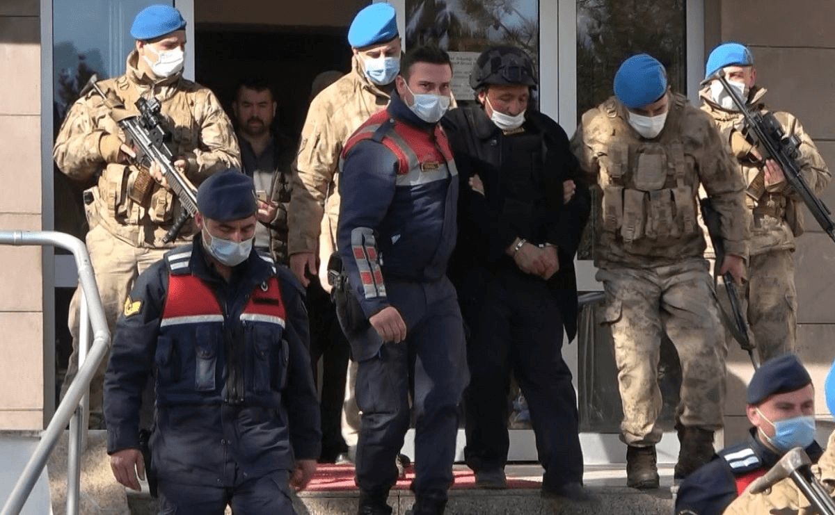 İki çocuğu kurşuna dizdi, pişkinliği şaşırttı