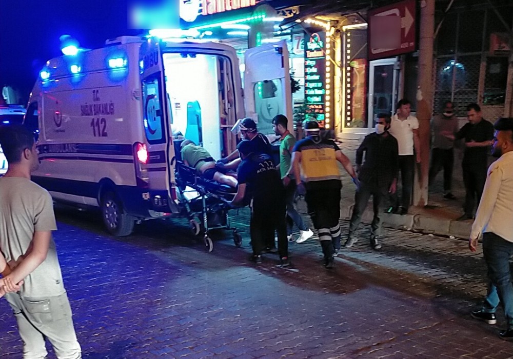 İki grup arasında bıçaklı kavga: 1 yaralı 