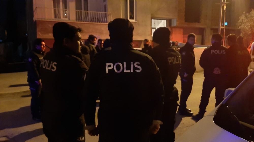 İki grup arasındaki kavgaya polis müdahale etti 