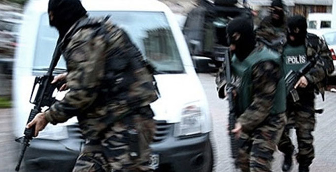 2 ilde eş zamanlı operasyon: 14 şüpheli gözaltına alındı