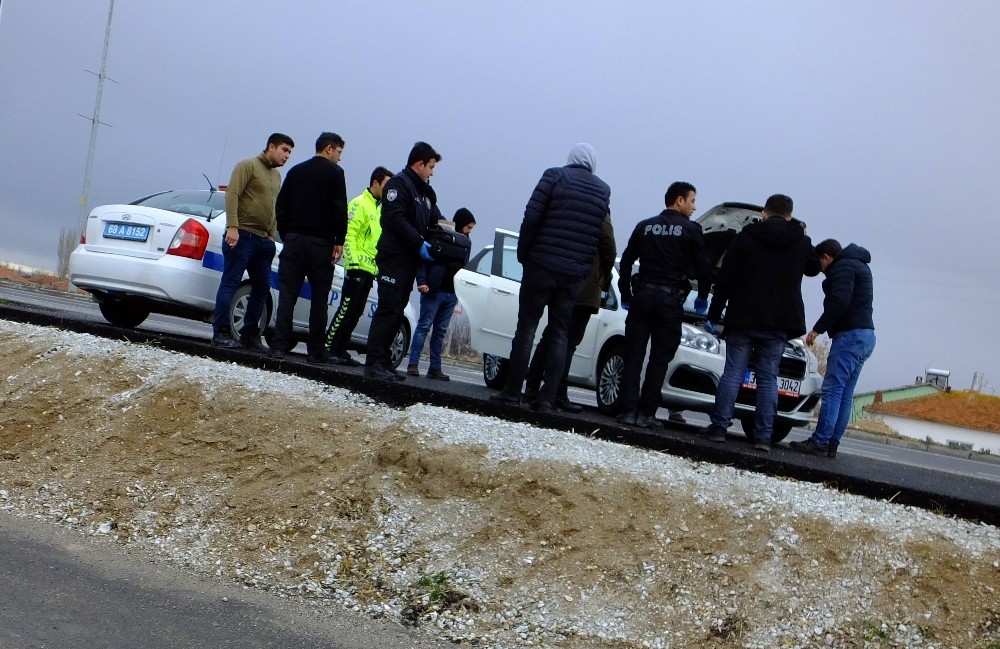 İki iş adamını 780 bin TL dolandıran 4 şüpheli kaçarken yakalandı 
