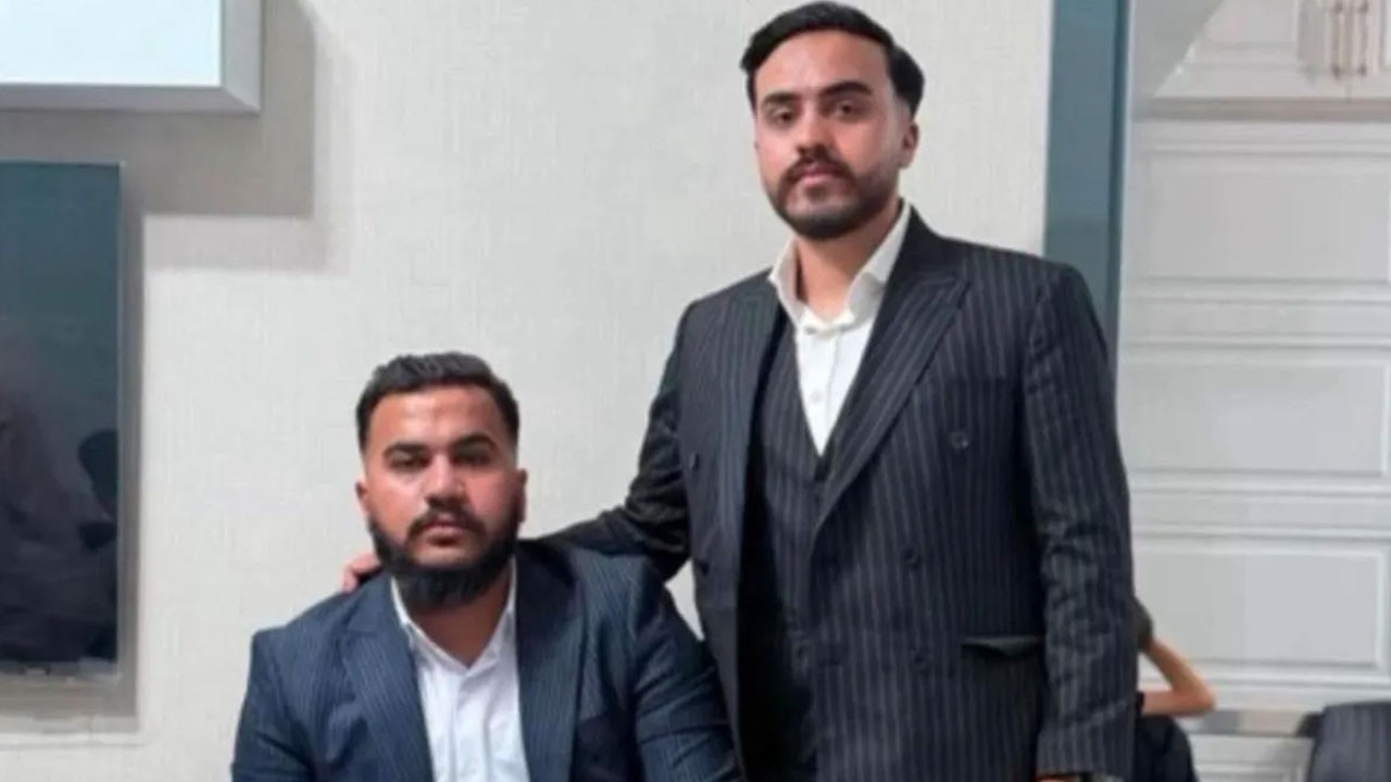 İki kardeşi vurarak katletti