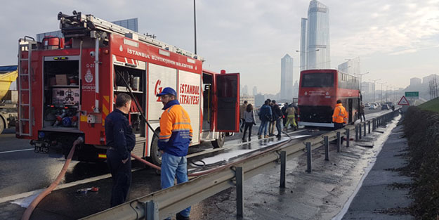 İki katlı halk otobüsünde yangın