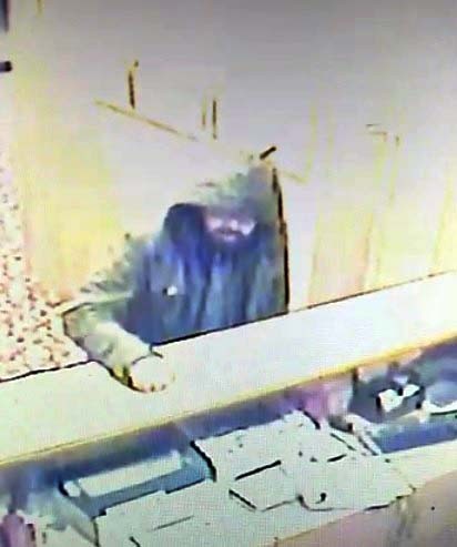 İki kişiyi öldüren, polisi ağır yaralayan zanlı kamerada 