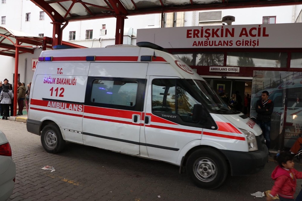 İki kişiyi öldüren ve polis memurunu yaralayan zanlı hastaneye sevk edildi 