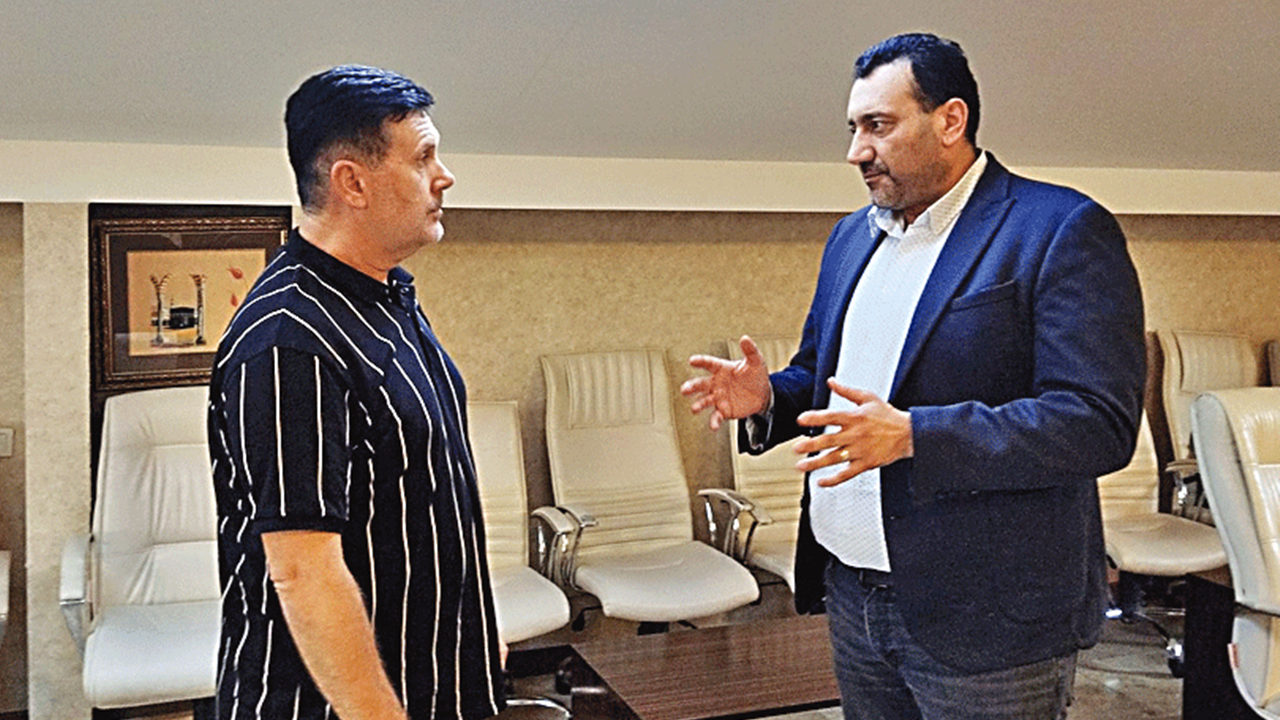 İki milyar Müslüman iki milyon Gazzeli için bir şey yapamıyor!