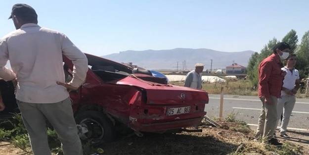 İki otomobil birbirine girdi: Ölü ve yaralılar var