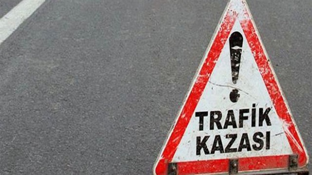 İki otomobil çarpıştı: 1 ölü