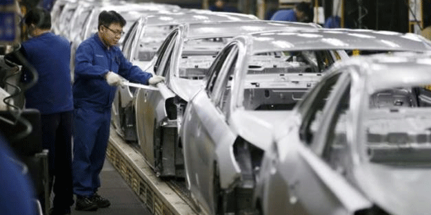 İki otomotiv devi daha üretime ara veriyor
