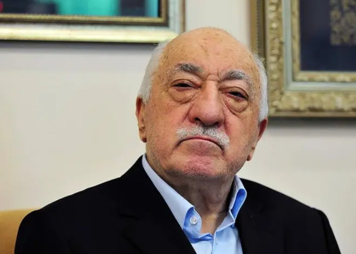 İki sapığın ortak avukatı! FETÖ Elebaşı Gülen ile Sapık Epstein'i Aynı kişi savundu