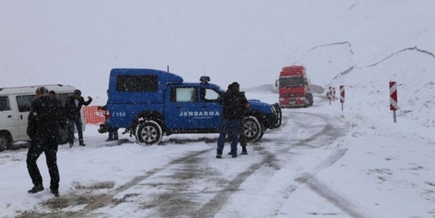 İki şehir arasında bağlantı güçlükle sağlanıyor