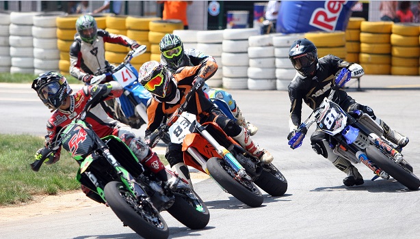 İki tekerle pisti ağlattılar