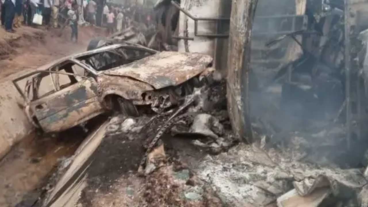İki trafik kazasında korkunç son! 25 kişi hayatını kaybetti